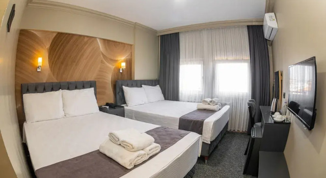 Трёхместный номер Standard BURSA LOYAL CiTY HOTEL