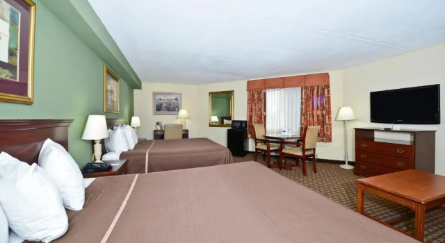 Люкс Howard Johnson by Wyndham Newark Airport