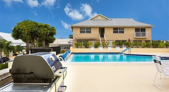 Island Beach Club Apartment 8751-304