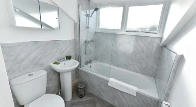 Коттедж Newark Central Cottage
