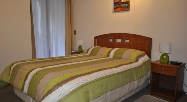 Четырёхместный номер Standard с балконом Apart Hotel Agustinas Plaza