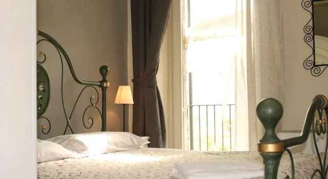 Residence Borgo Francone, Book Hotel Colico Como