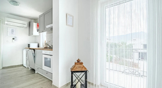 Awesome Apartment in Orebic With Wifi