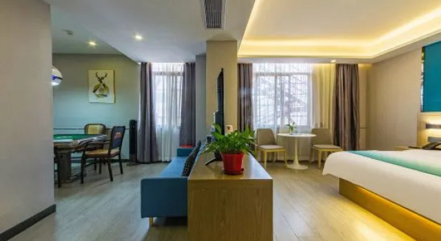 Люкс Yifan Hotel