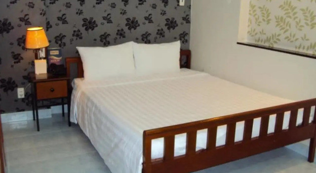 Двухместный номер Standard Huong Trinh Hotel