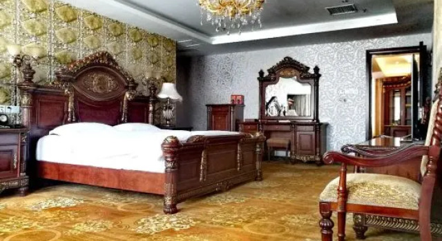 Четырёхместный люкс Presidential Jin De Bao Hotel