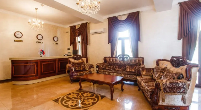 Inn Villa Victoria, Varaa Villa Hotellit Gudauta district pysäköinnillä, Pysäköinti