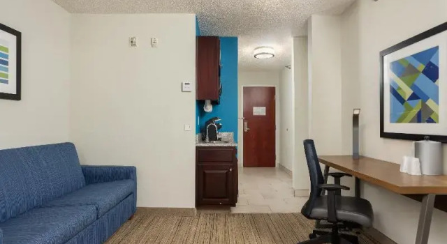 Двухместный люкс c 1 комнатой Holiday Inn Express & Suites Carrollton by IHG