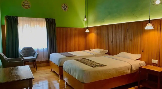 Standard Doppel Zimmer Dzi Pema