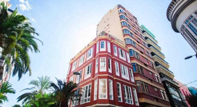 Studio in Las Palmas de Gran Canaria, With Wonderful City View and Terrace - 300 m From the Beach, Забронировать Апартаменты/квартира Отели Лас-Пальмас-де-Гран-Канария с парковкой, рядом с Музей науки и техники, Парковка