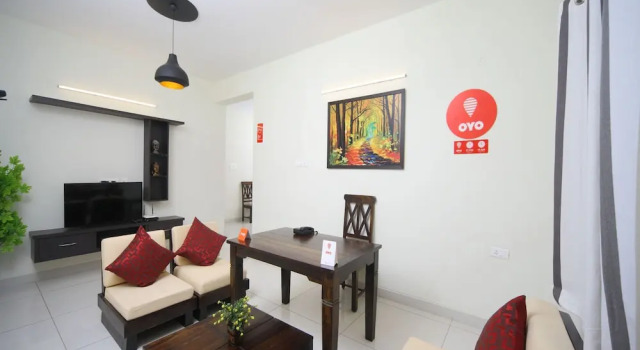 OYO 16507 The Lawns, Rezerwuj Hotel Hotele w Andhra Pradesh z parkingiem, Parking