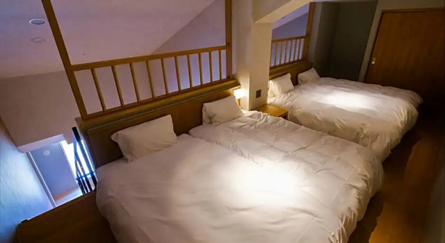Четырёхместный номер Superior Higashikawa Asahidake Onsen Hotel Bear Monte