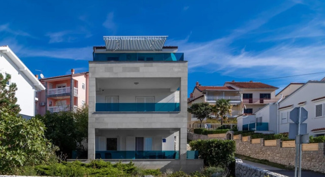 Amazing Apartment in Dramalj With 2 Bedrooms and Wifi