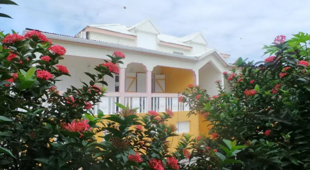 Résidence Les Carlettes, Prenota Hotel Hotel SPA a Grande-Terre, SPA