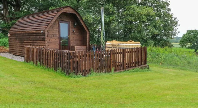 Badger Pod, Брондау Қонақ үй Lower Withington Ұлыбритания