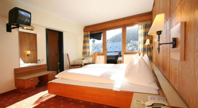 Номер Standard Hotel Tiroler Adler - bed and breakfast