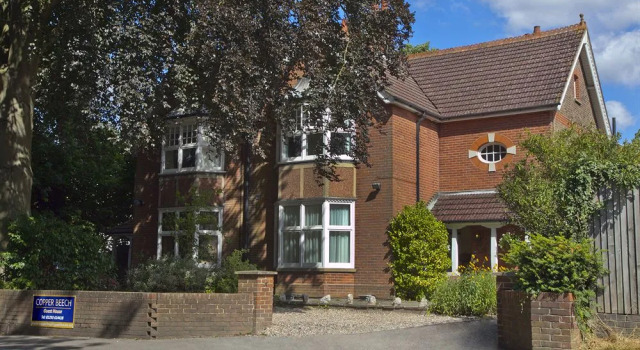 Copper Beech House Crawley, Забронировать Отель Кроли Западный Суссекс
