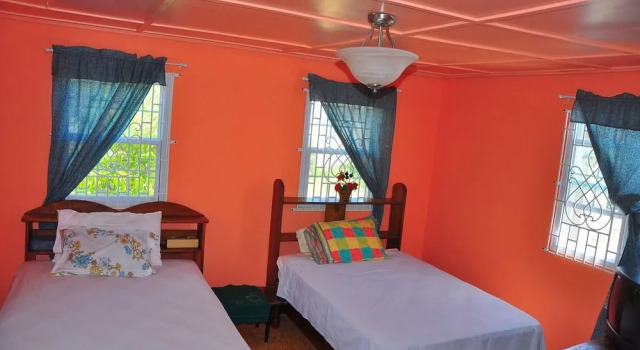 Duncan's Hideaway Guesthouse, Book Hotel Fair Prospect 