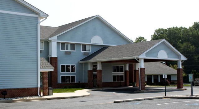 Days Inn & Suites Milford, Забронировать Отель Милфорд Делавэр