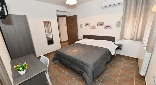 B&B Di Gabriele Filomena, Book Bed and Breakfast Hoteller i Crotone med parkering, Parkering