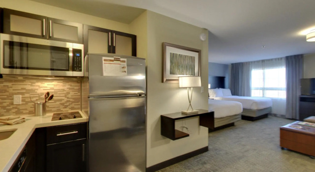Четырёхместный люкс Staybridge Suites Madison - Fitchburg by IHG
