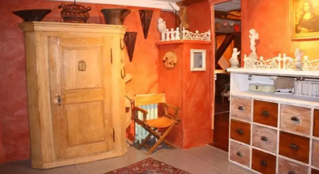 LEtre de Noblesse, Book Apartment  