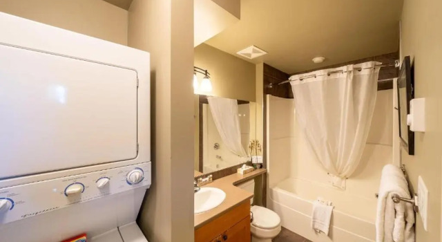 Коттедж Sooke Harbour Resort & Marina