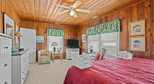 Pollock Cottage 6 Bedroom Home, Book Vacation Home Atlantic Beach North Carolina