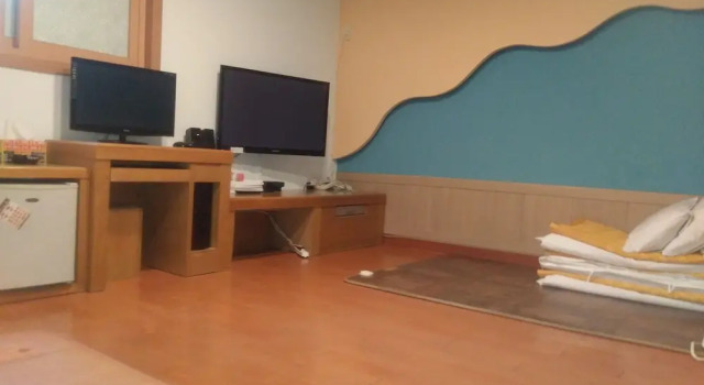 Номер Classic Golden Bee Motel