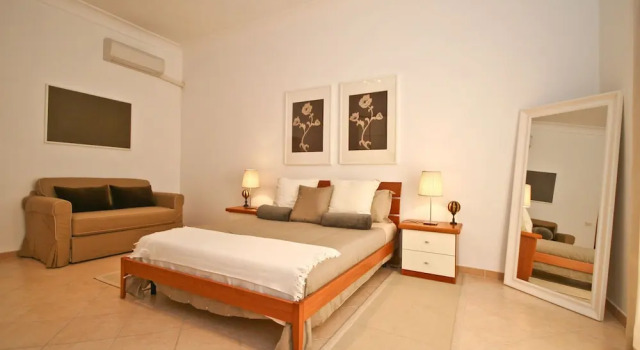 Rental In Rome Red And White Apartment