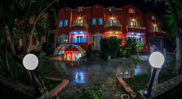 Spiros Family Apts