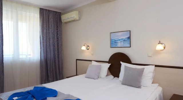 Трёхместный номер Standard с балконом Family Hotel Milev