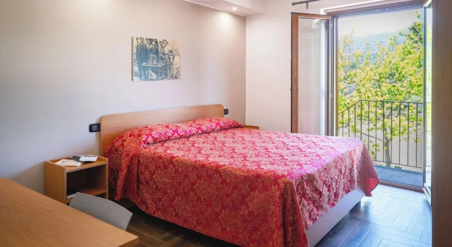 Tenuta Ciuri Country Resort, Book Ferieresort Hoteller i Mascali med pool, Swimmingpool