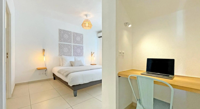 Orient Bay Beach Front Apartment