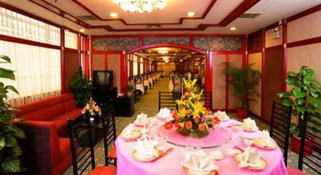 Zhujiang Overseas, Забронировать Отель Отели Гуанчжоу с завтраком, рядом с Temple of the Five Immortals, Завтраки