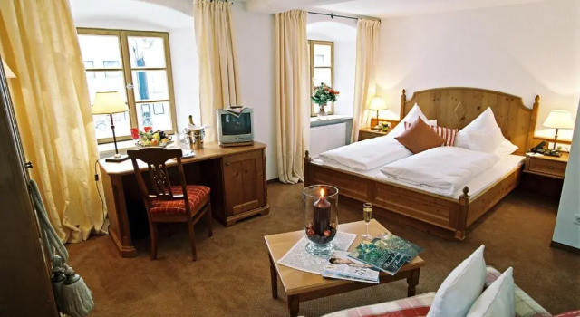 Двухместный номер Standard с балконом Metzgerei Gasthof Romantik Hotel Der Millipp