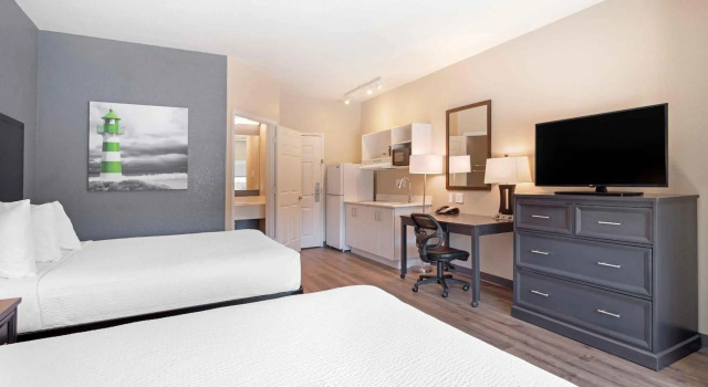Extended Stay America Suites - Baytown, Book Hotel Hoteller i Baytown med parkering, Parkering