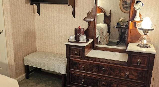 Четырёхместный люкс Boardwalk Plaza Hotel