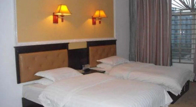 Luliang Jinjiang Inn, Boek Hotel Luliang Yunnan