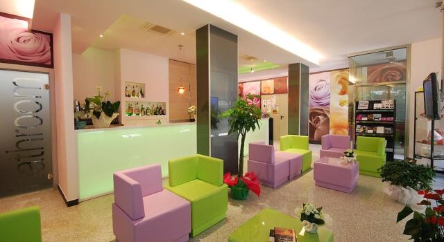 Hotel Clara, Book Hotel Hoteller i Abruzzo med parkering, Parkering