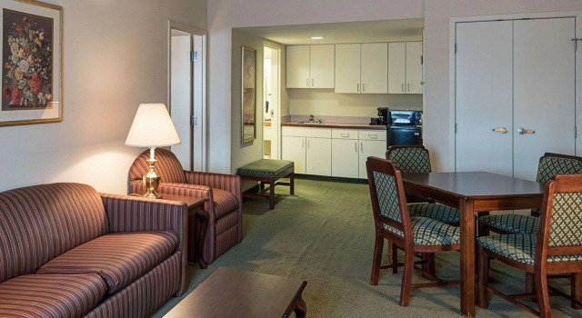 Clarion Hotel & Conference Center, Book Hotel SPA-hoteller i Shepherdstown, SPA
