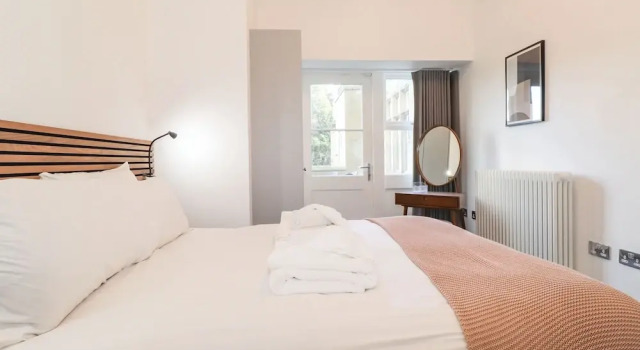 The Wilfred Suite Stone Cross Mansion