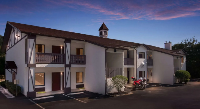 SureStay Hotel by Best Western Helen Downtown