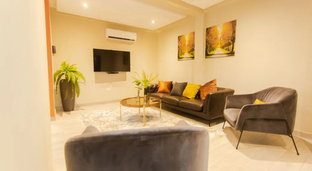 Accra Luxury Apartments  at Achimota, Book Lejlighed Hoteller i Greater Accra med parkering, Parkering