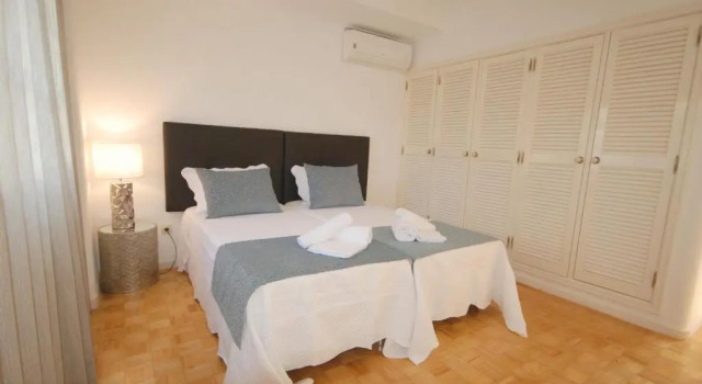 Charming 3-bed Villa With Pool in Olhos de Agua