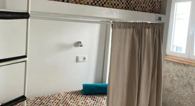 Кровать в общем номере Hostel Eleven