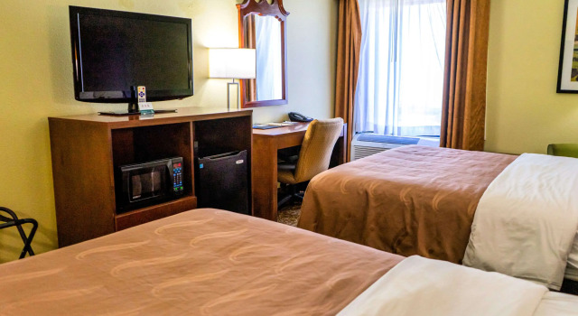 Четырёхместный номер Standard Quality Inn Whiteville North