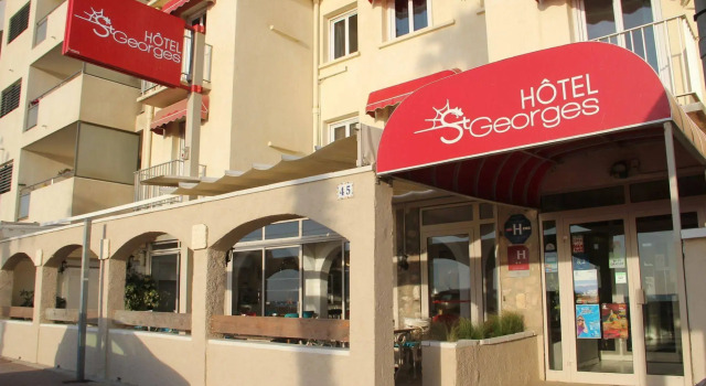 Hotel Saint Georges, Book Hotel Hoteller i Canet-en-Roussillon med pool, Swimmingpool