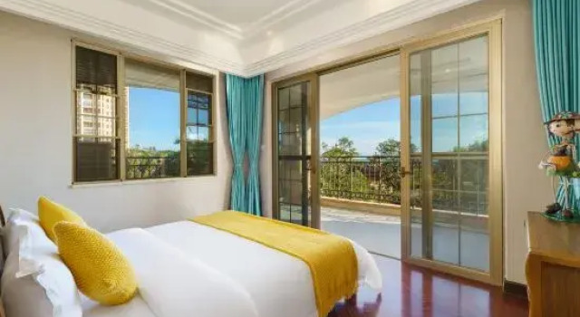 Люкс Deluxe с 2 комнатами с видом на сад Clearwater Bay Coral Palace Love Lily Seaview Holiday Apartment
