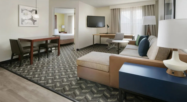 Люкс Residence Inn by Marriott Dallas Addison Quorum Drive